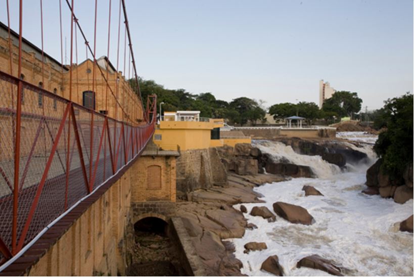 ponte - salto.JPG (75 KB)